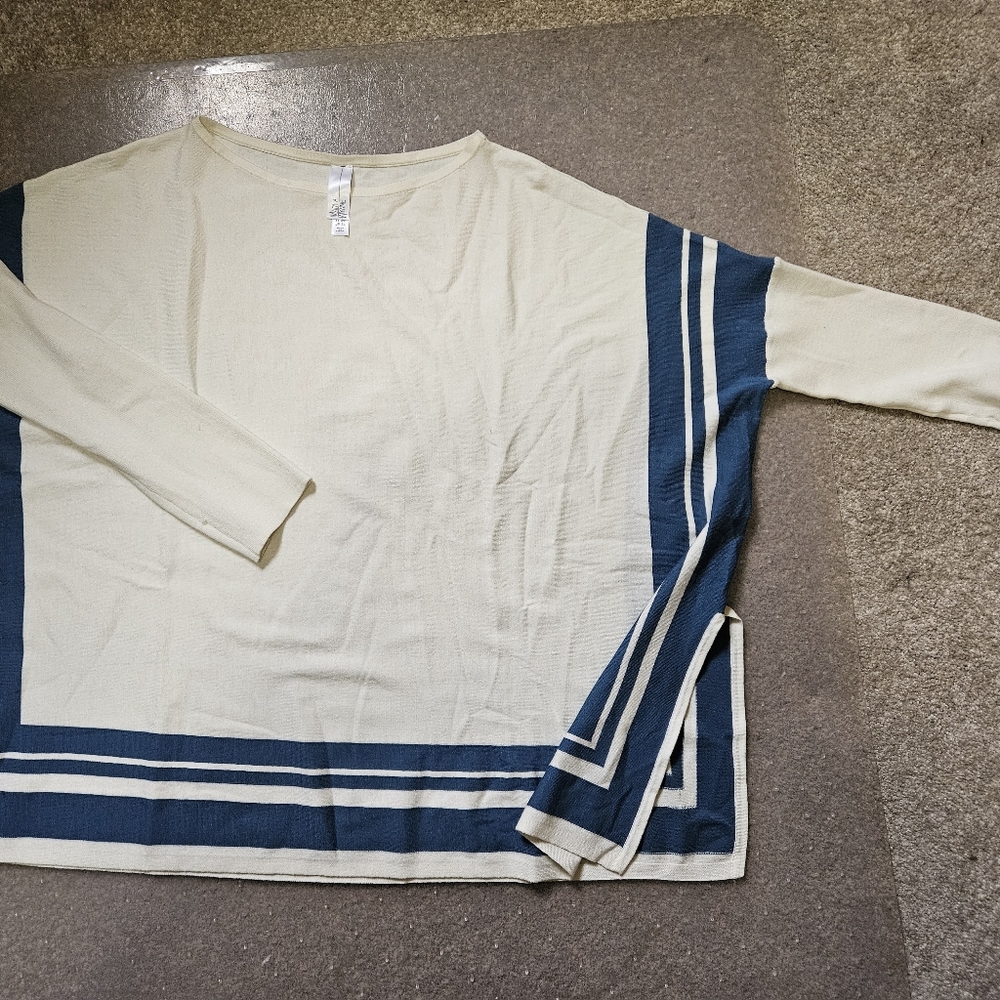 Marla Wynne super soft box sweater